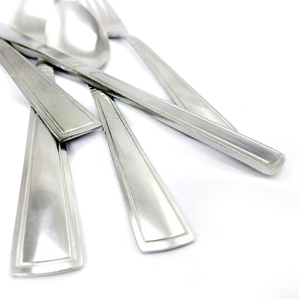 24 Piece Silver Flatware Set N7493