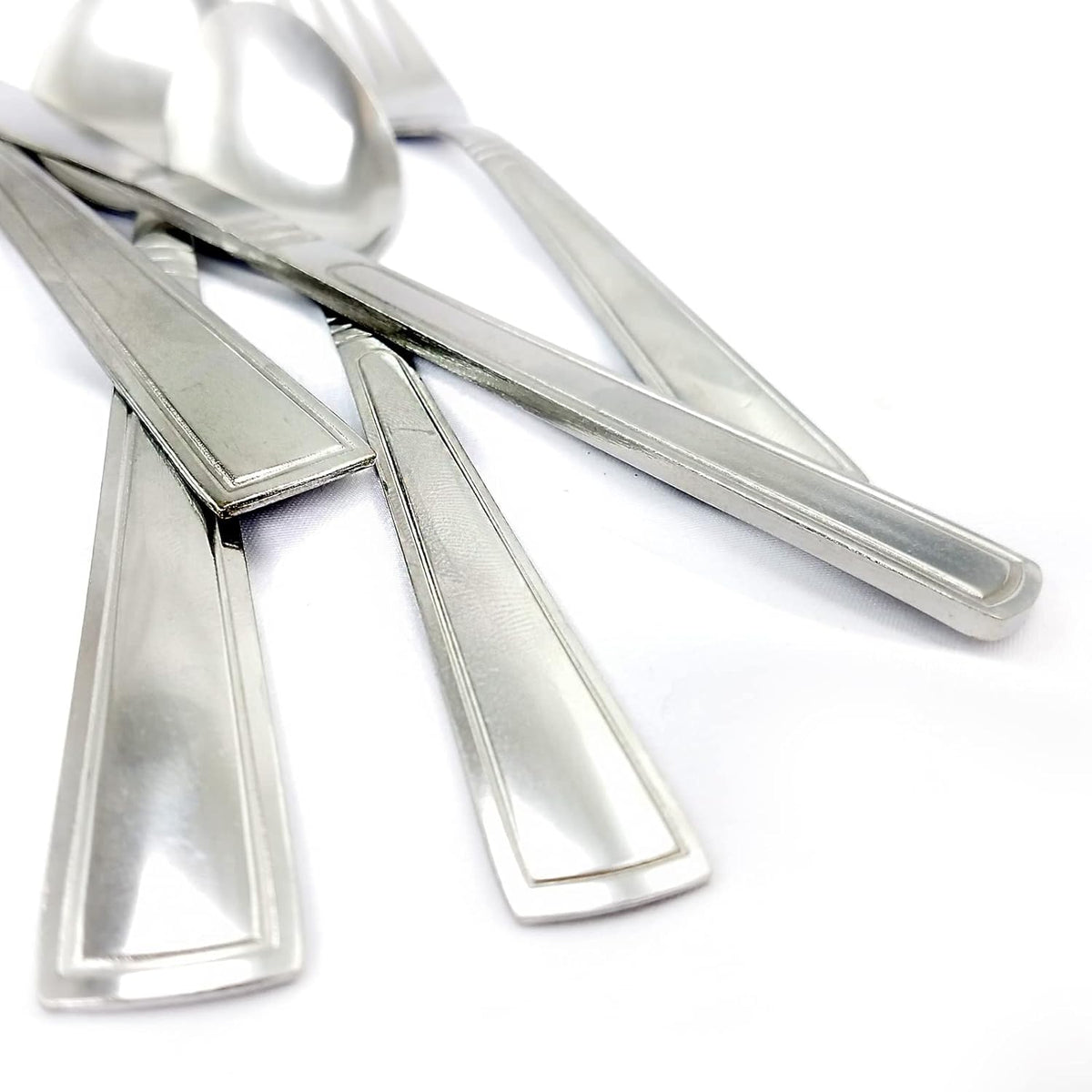 24 Piece Silver Flatware Set N7493