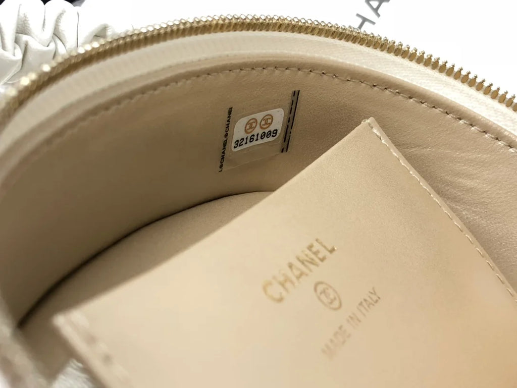 White Vanity Case Bag R890073