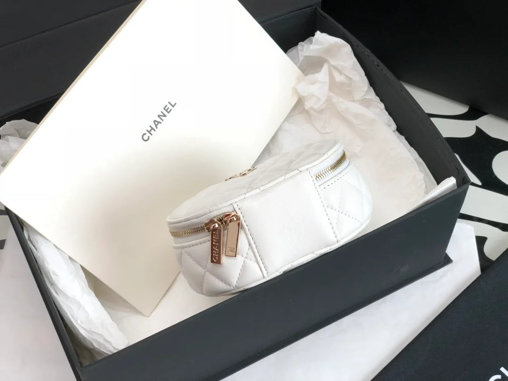 White Vanity Case Bag R890073