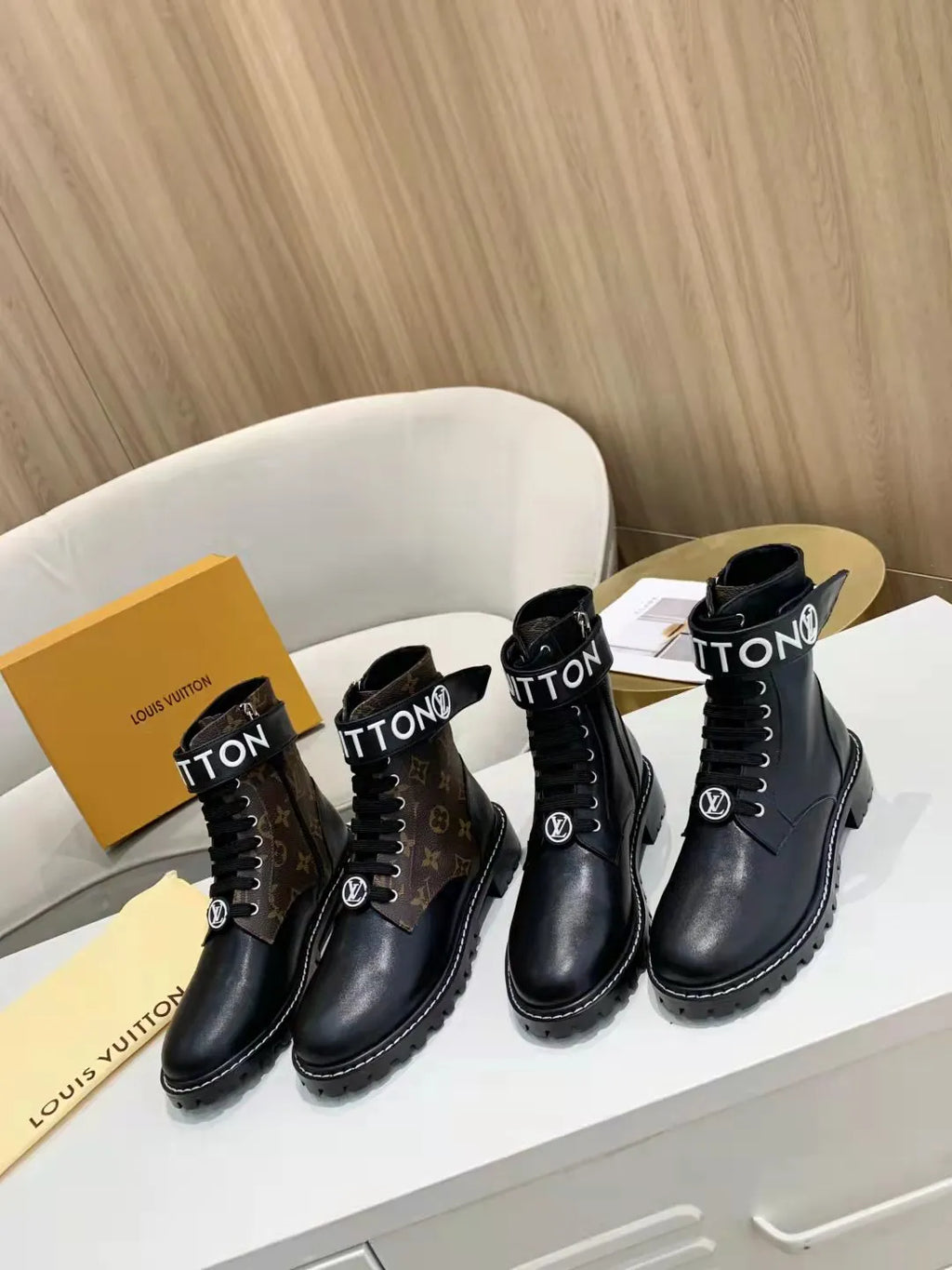 Women Boots F6229