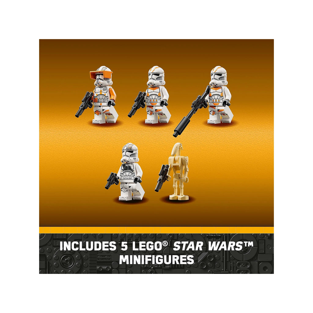 Poseable Toy with Clone Troopers & Battle Droid Figures I3040