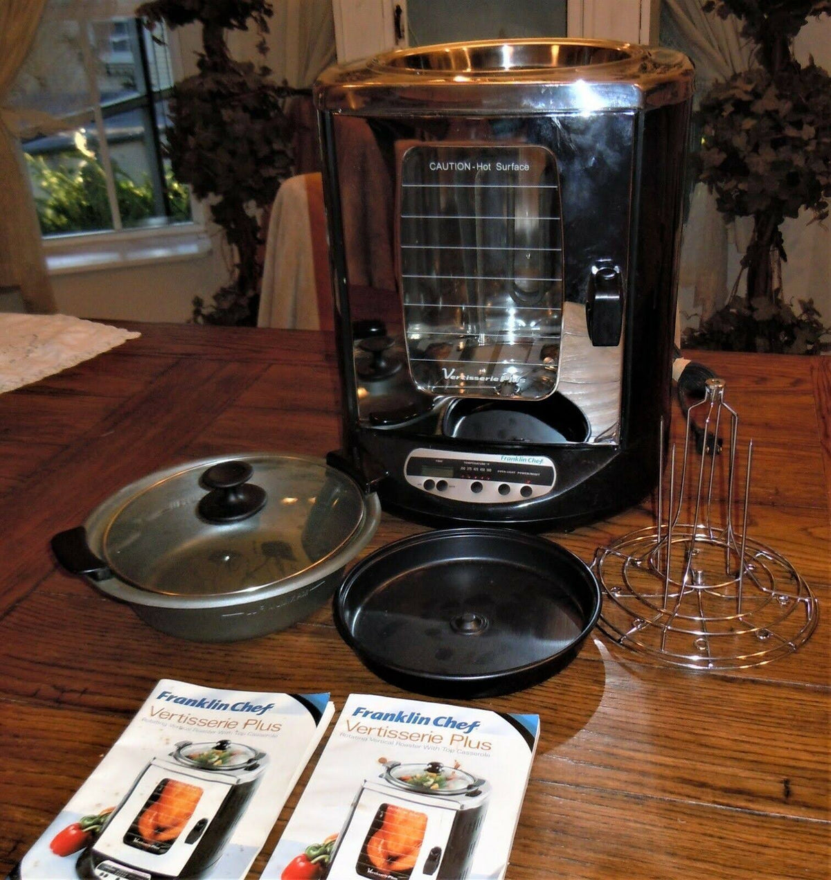 Vertical Rotisserie Oven with Cook Top M594950