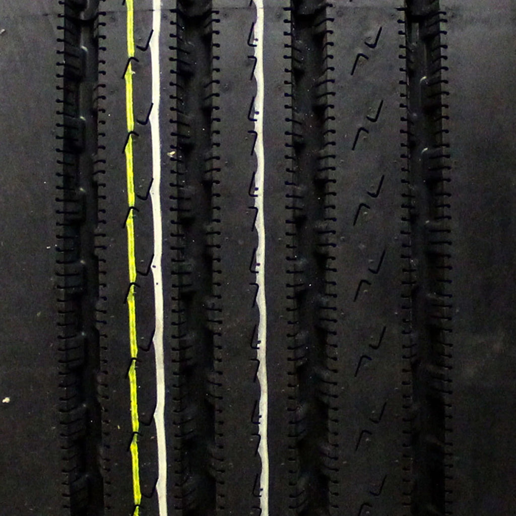 285/75R24.5 Commercial Tire X926183