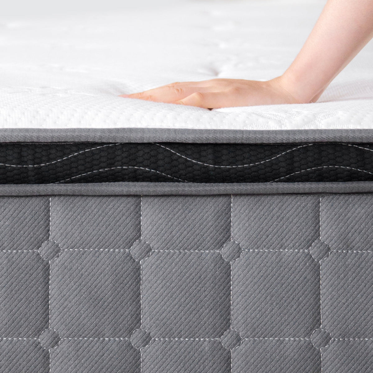 Queen Gel Memory Foam Hybrid Mattress B58118