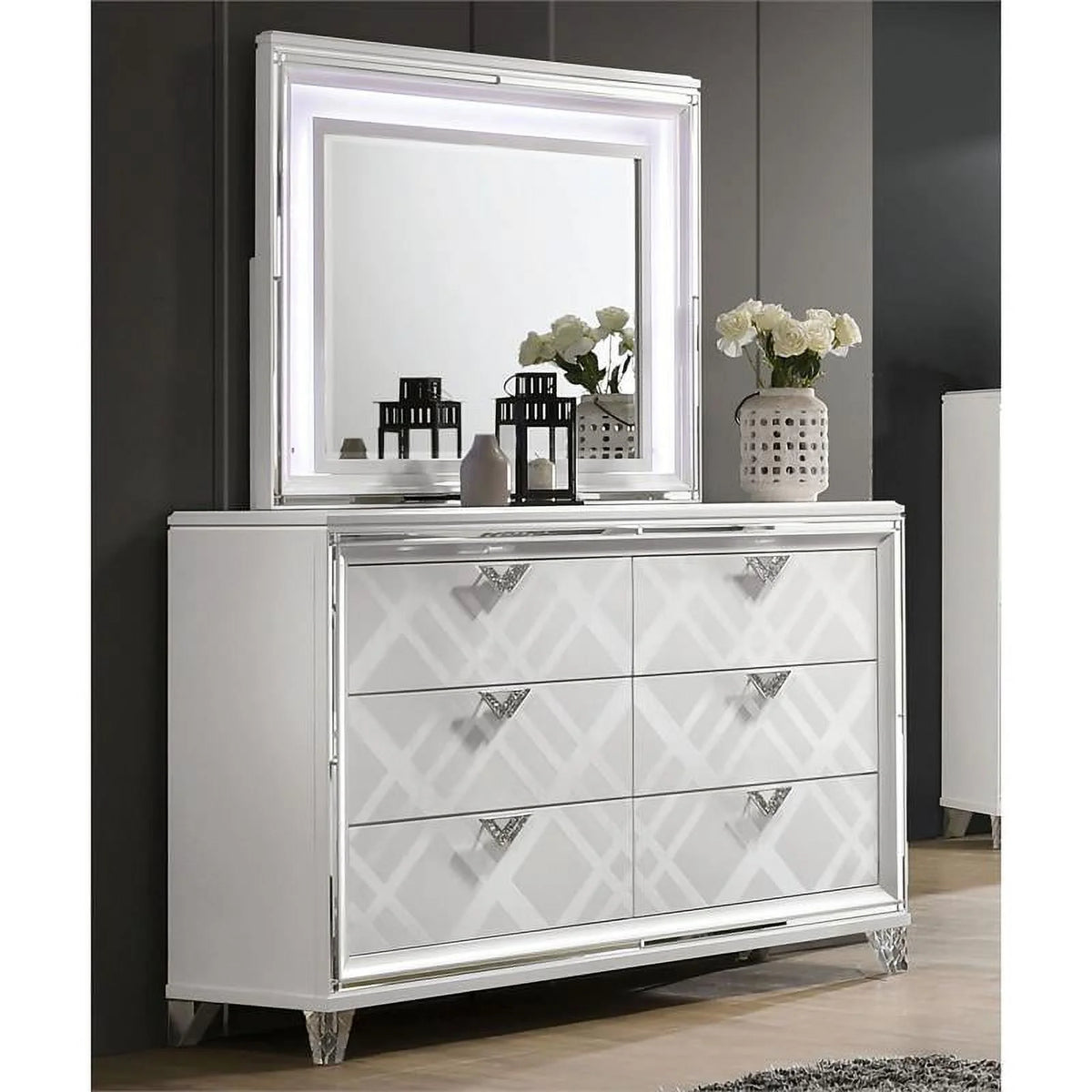 White Wood 2-Piece Dresser and Mirror Set C1888