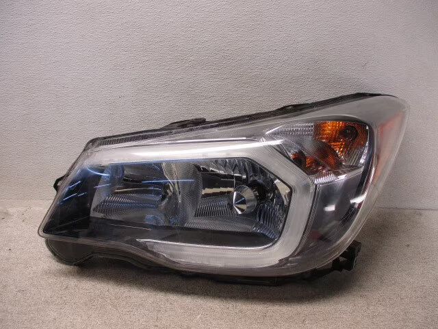 Pre-Owned Subaru Forester Driver LH Xenon HID Headlamp A2266