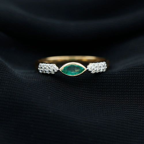 14K Yellow Gold Emerald Promise Ring with Diamond U277