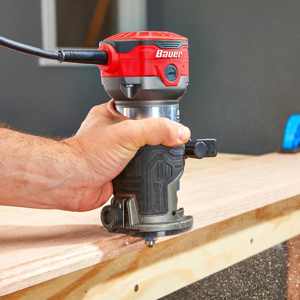 6.5 Amp Variable-Speed Compact Router B345643