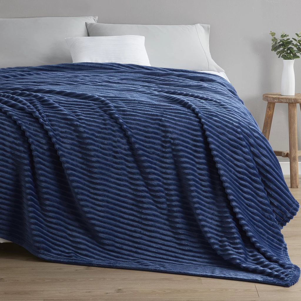 Soft Lightweight Plush Fleece Queen Size Blanket Z45323