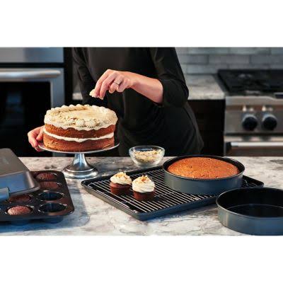 Nonstick 6 pc. Bakeware Set V1408