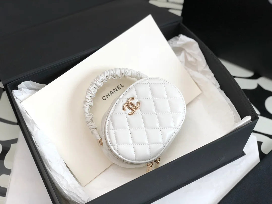 White Vanity Case Bag R890073
