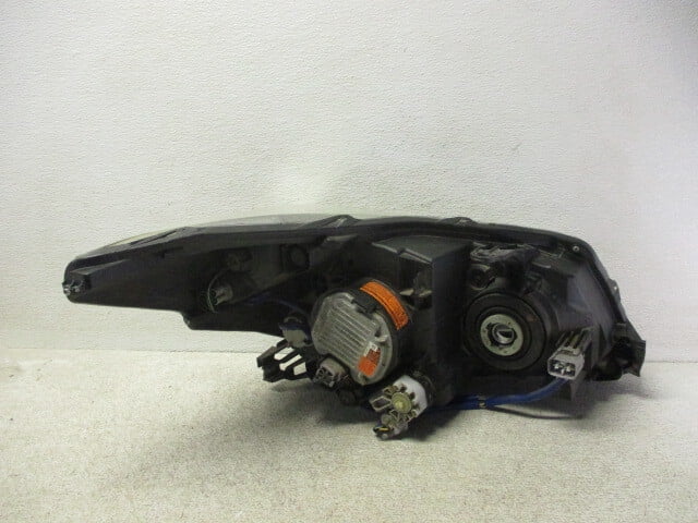 Pre-Owned Subaru Forester Driver LH Xenon HID Headlamp A2266