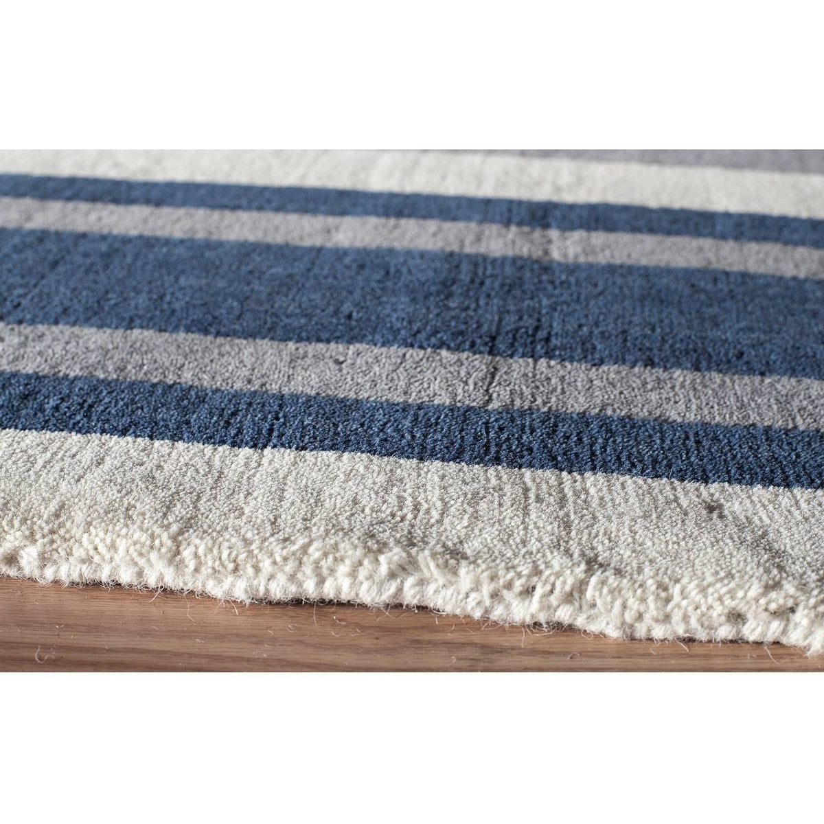 New Stripe Area Rug C91174