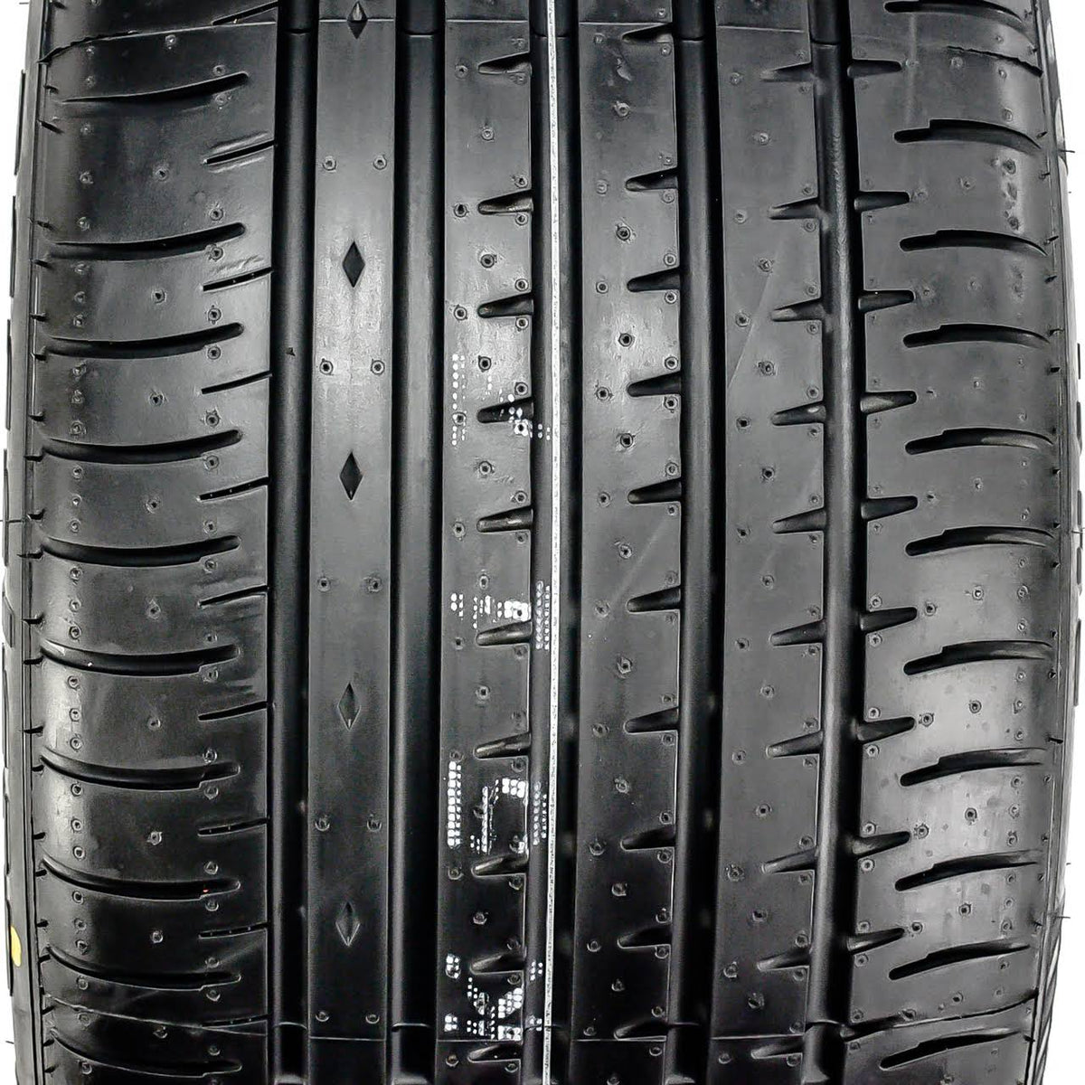 All-Season Tire Q520