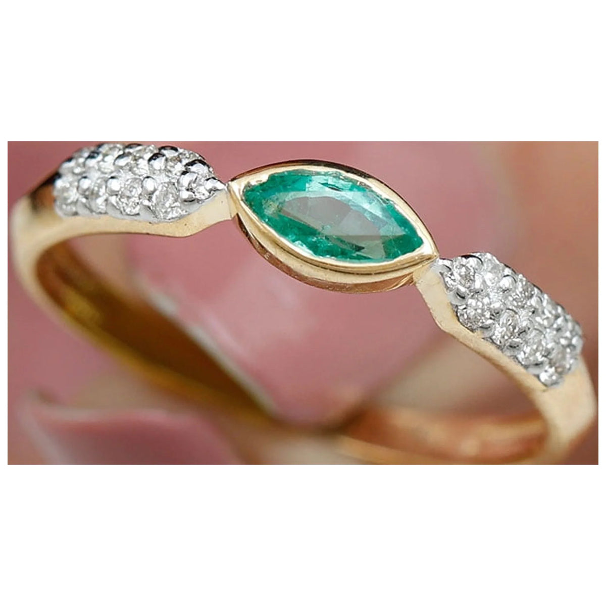 14K Yellow Gold Emerald Promise Ring with Diamond U277
