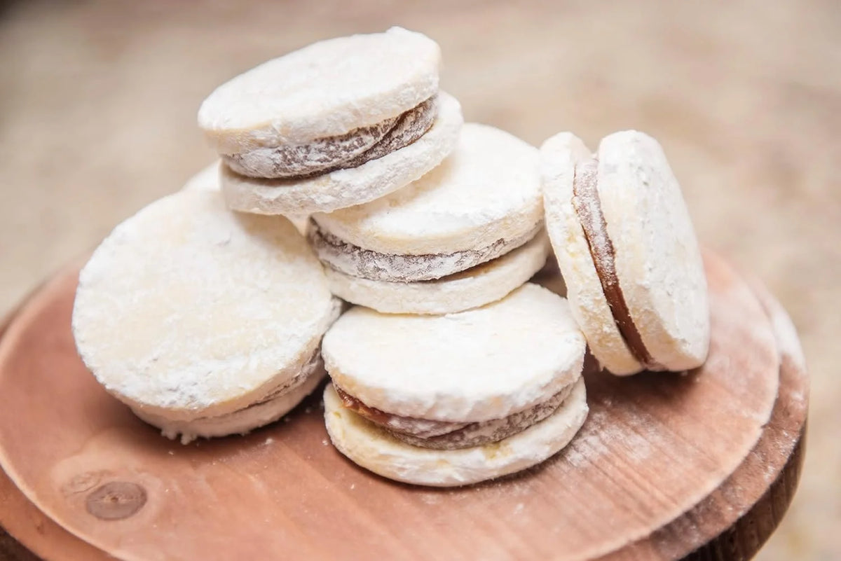 Box of 12 Dulce de leche Filled Cookies K162818