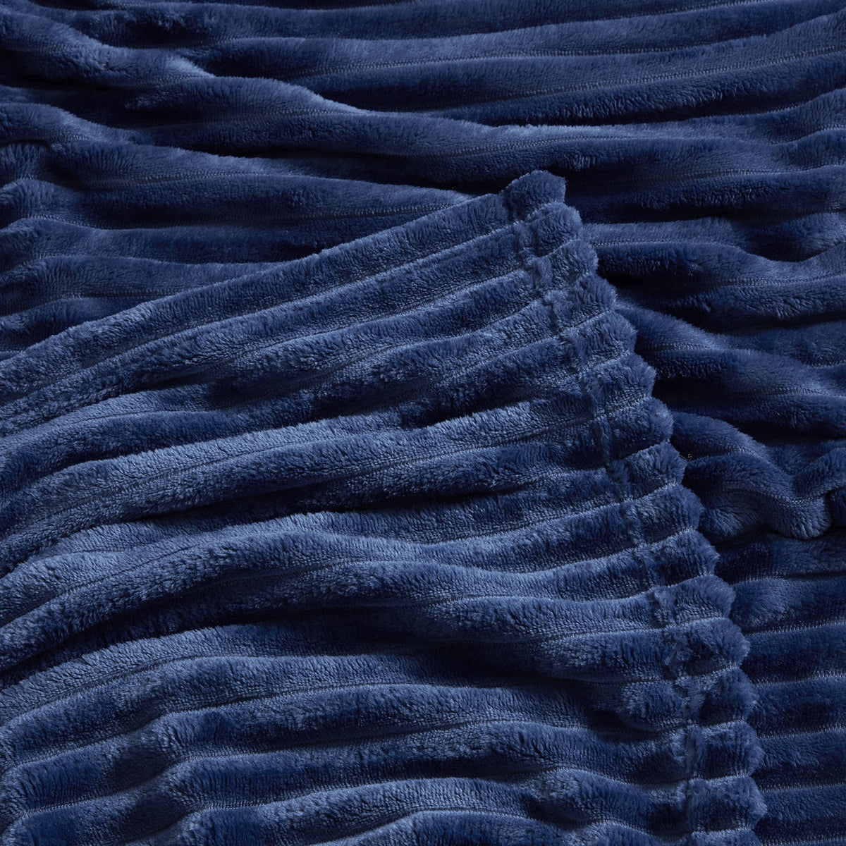 Soft Lightweight Plush Fleece Queen Size Blanket Z45323