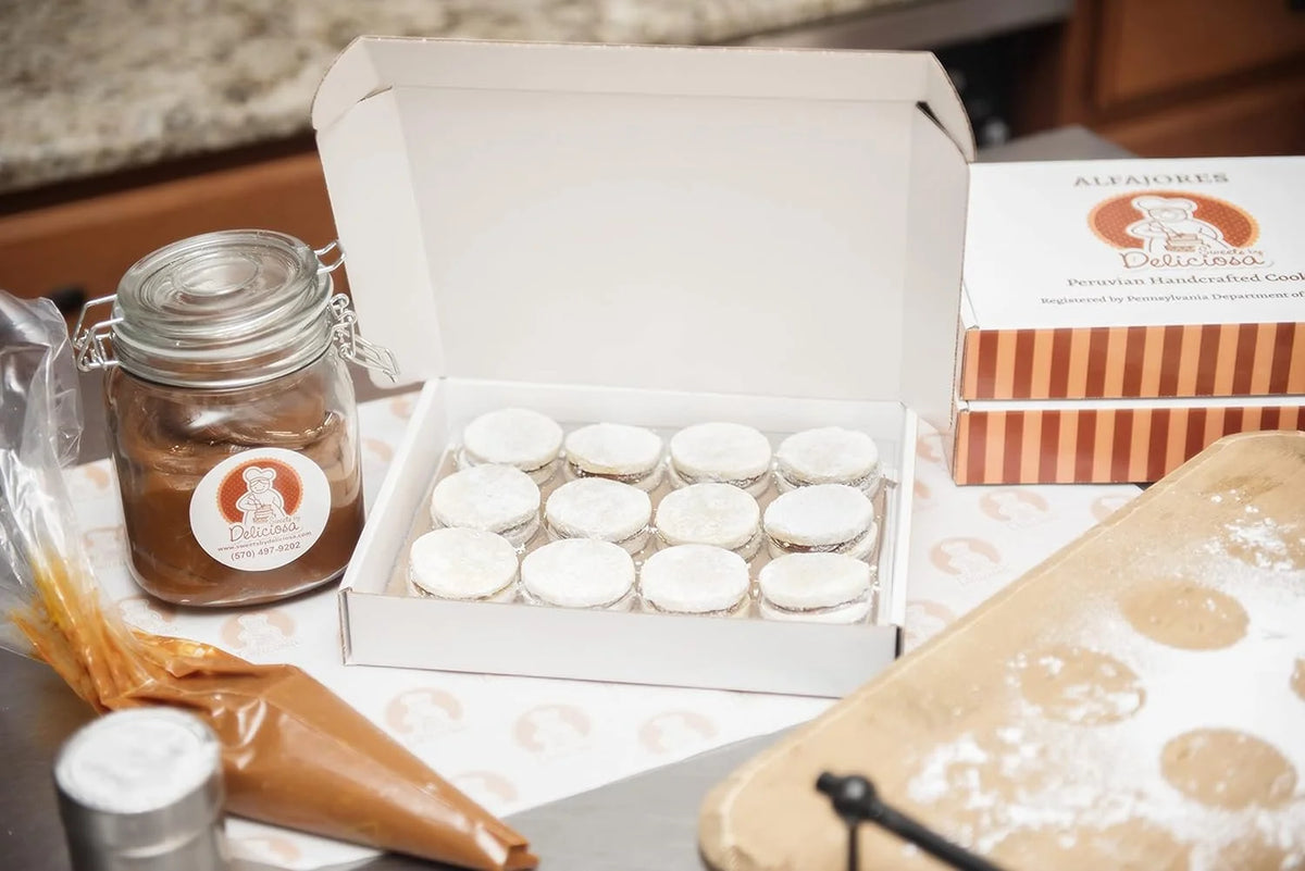 Box of 12 Dulce de leche Filled Cookies K162818